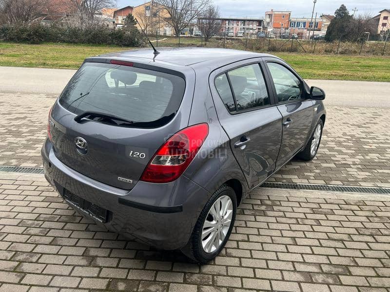 Hyundai i20 1.6D/ P E R FE KT AN