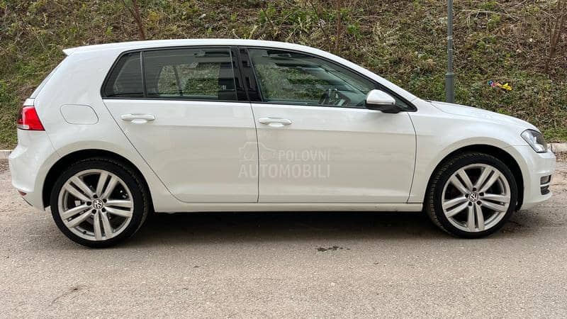 Volkswagen Golf 7 1.6 TDI  NA-VI