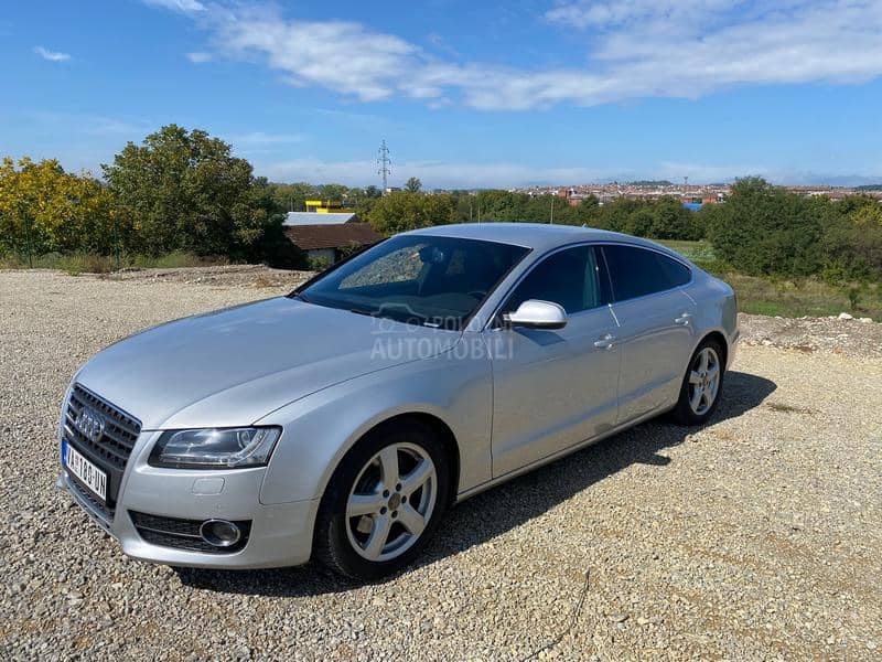 Audi A5 quattro, crno nebo