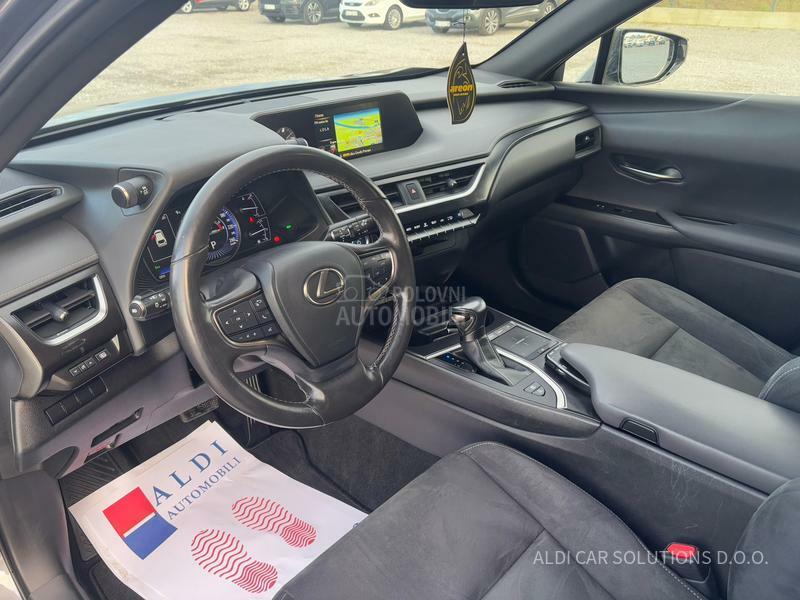 Lexus UX 250H 4x4