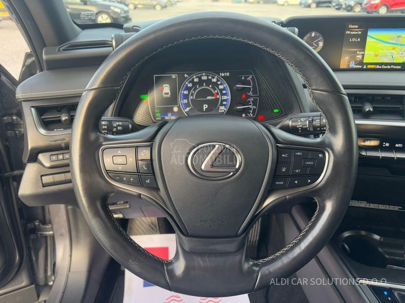 Lexus UX 250H 4x4