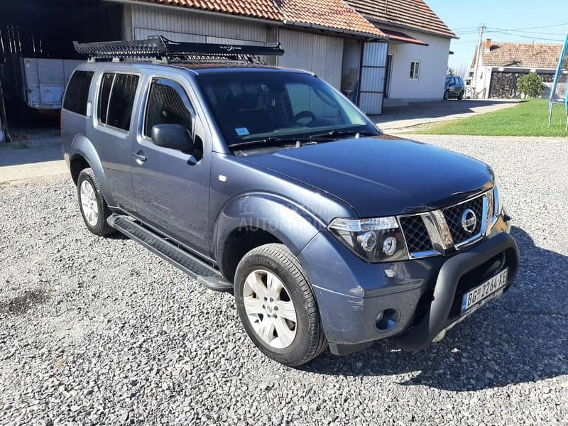 Nissan Pathfinder 