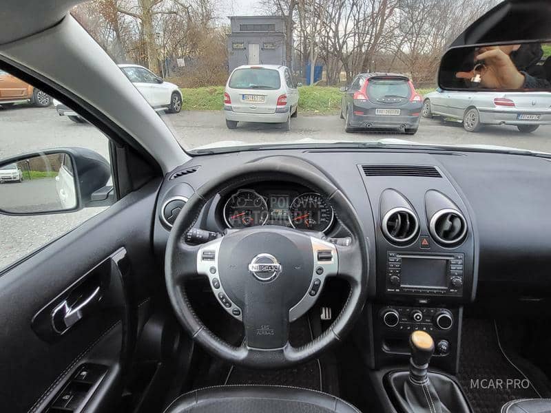 Nissan Qashqai 1.6 360kamera