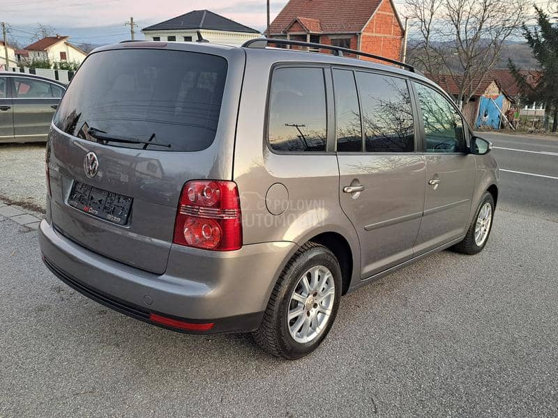 Volkswagen Touran 1.6 CH