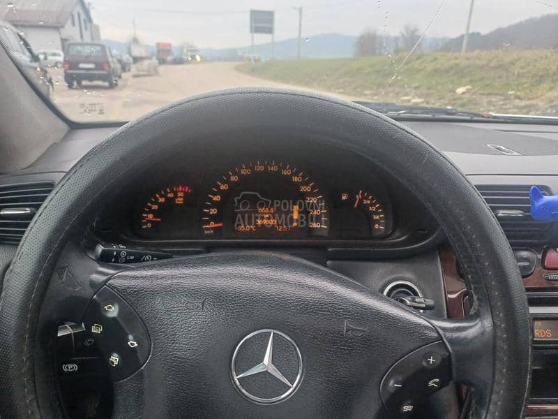 Mercedes Benz C 200 