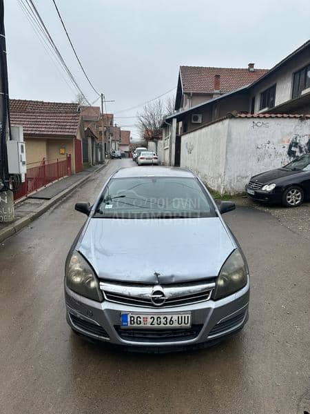 Opel Astra H GTC