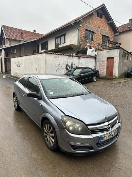 Opel Astra H GTC