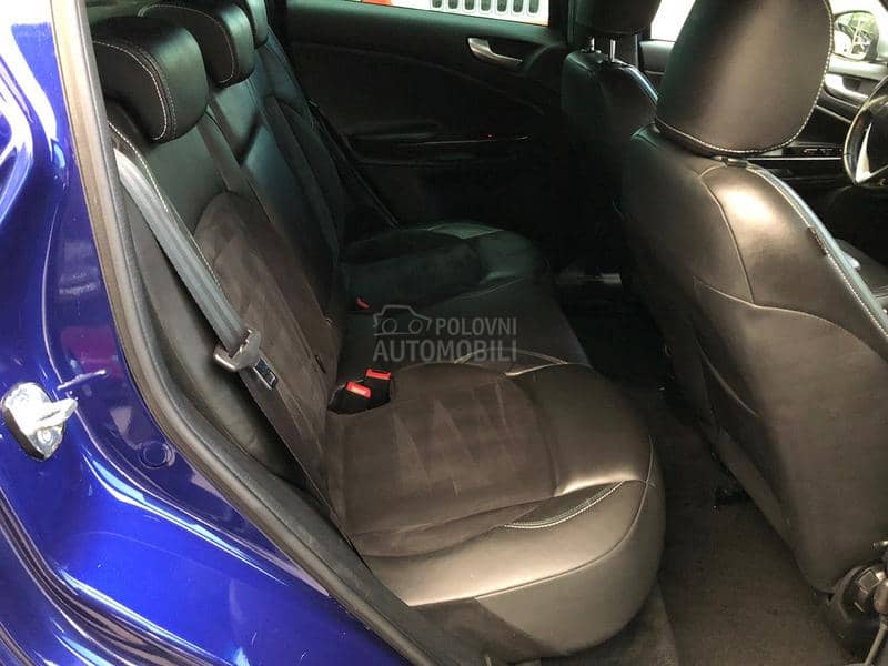 Alfa Romeo Giulietta 1.4 tb sportiva qv Alfa Romeo Giulietta 1.4 tb sportiva qv