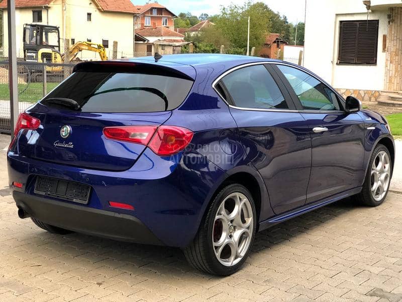 Alfa Romeo Giulietta 1.4 tb sportiva qv Alfa Romeo Giulietta 1.4 tb sportiva qv