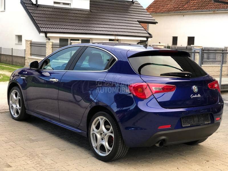 Alfa Romeo Giulietta 1.4 tb sportiva qv Alfa Romeo Giulietta 1.4 tb sportiva qv