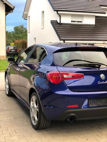 Alfa Romeo Giulietta 1.4 tb sportiva qv Alfa Romeo Giulietta 1.4 tb sportiva qv