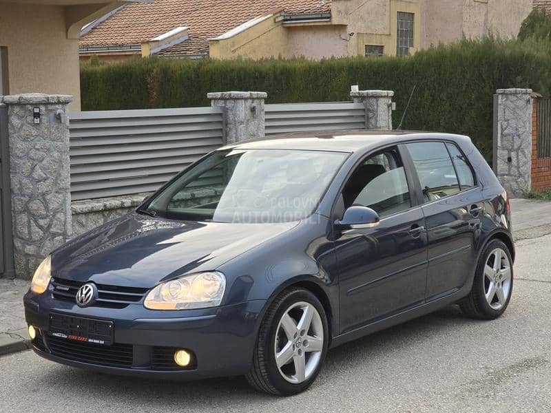 Volkswagen Golf 5 1.9 tdi BLUEMOTION