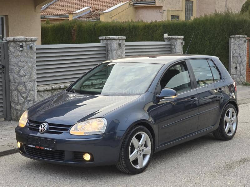 Volkswagen Golf 5 1.9 tdi BLUEMOTION