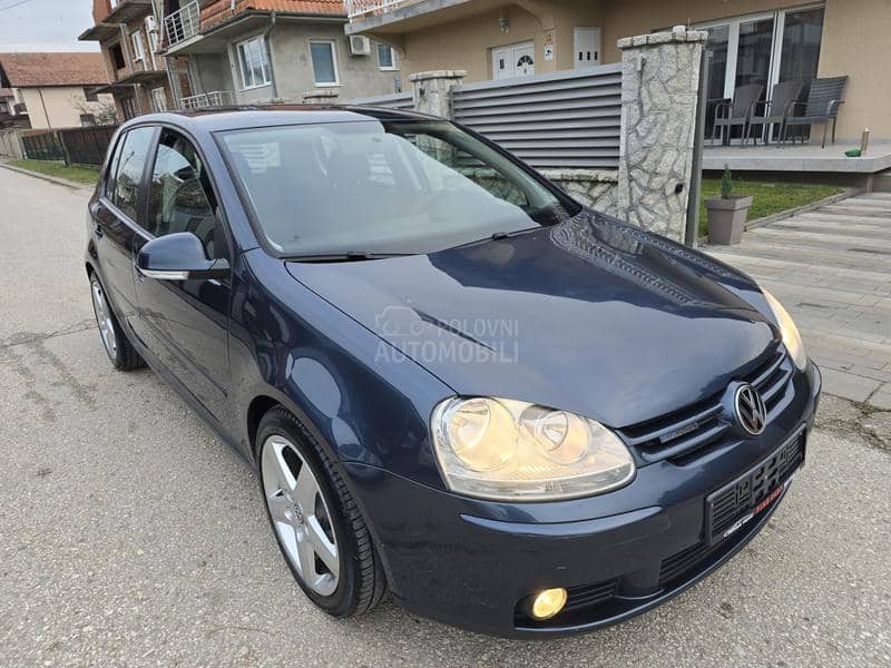 Volkswagen Golf 5 1.9 tdi BLUEMOTION