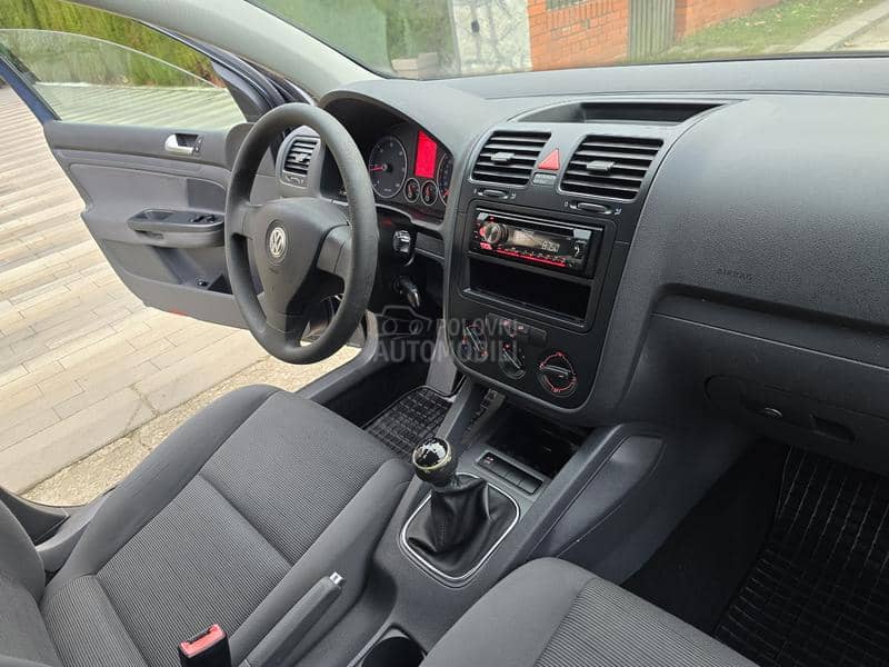 Volkswagen Golf 5 1.9 tdi BLUEMOTION