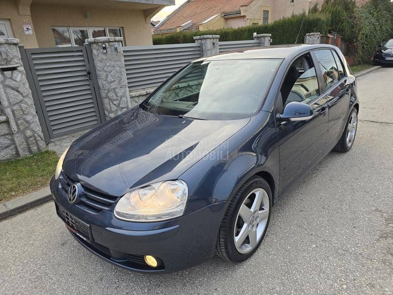 Volkswagen Golf 5 1.9 tdi BLUEMOTION