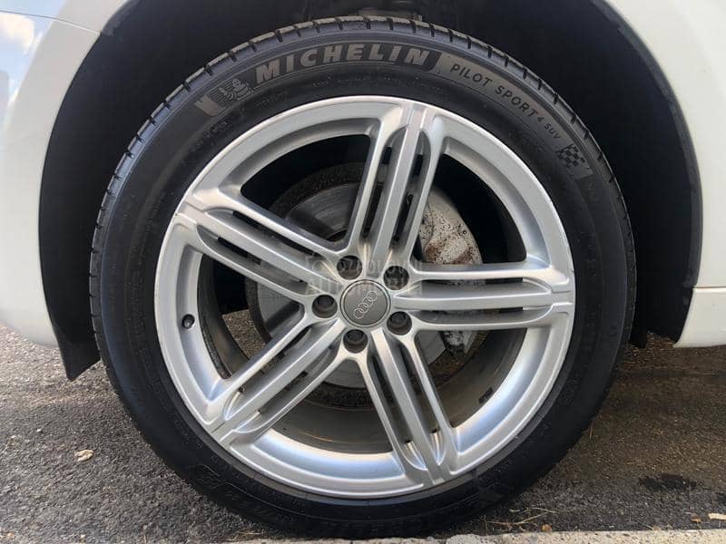 Audi Q5 2.0TDI S-line iz CH