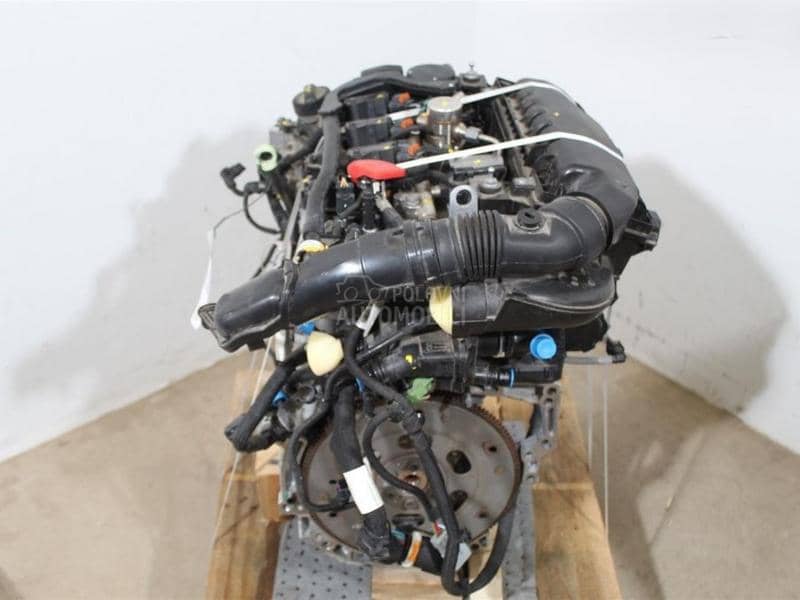 Kompletan motor