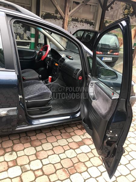 Opel Zafira 2.0