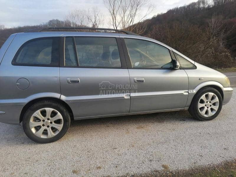 Opel Zafira 