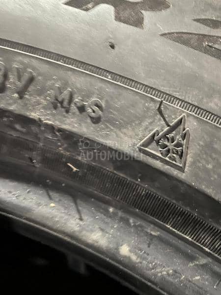 Pirelli 275/50 R20 Zimska