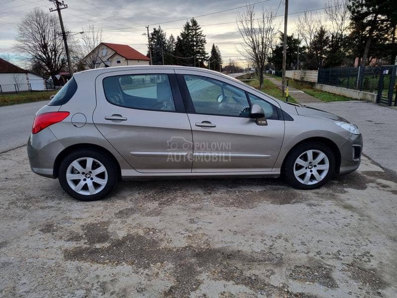 Peugeot 308 1.6 e-HDI