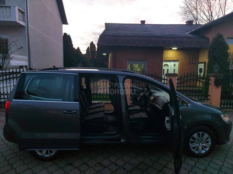 Volkswagen Sharan 2.0 tdi DSG ocuvan