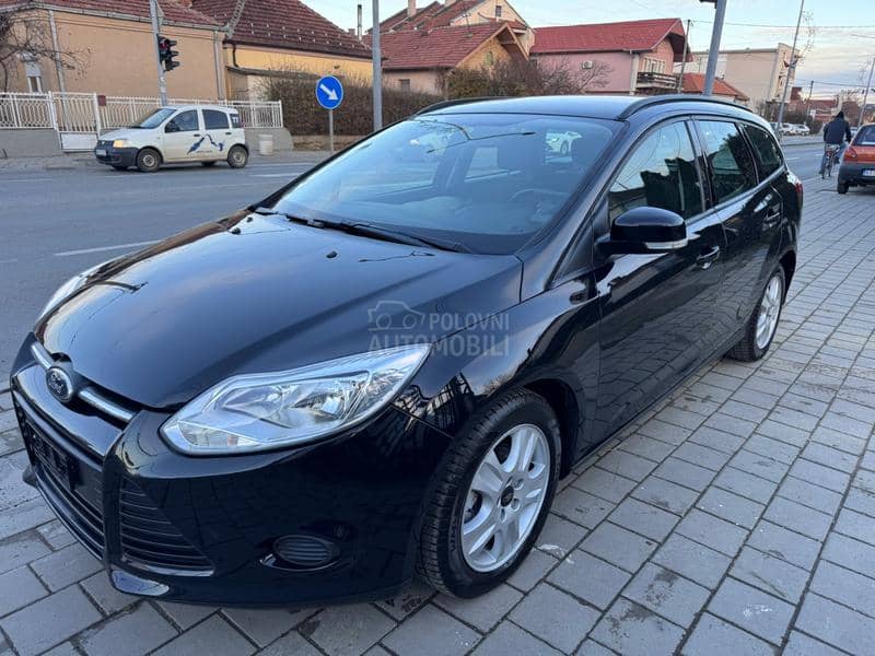 Ford Focus 1,0 BEN.ŠVAJ NOV