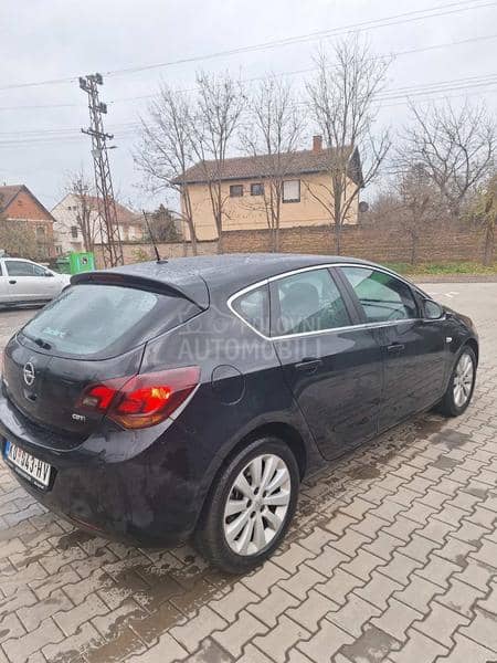 Opel Astra J 1.7 CDTI