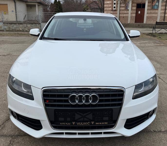 Audi A4 2.0TDI S LINE NOV