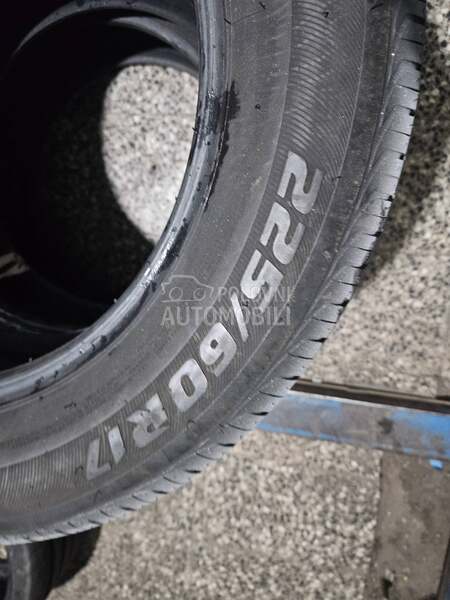 Lassa 225/60 R17 Letnja