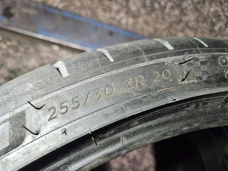 Michelin 255/30 R20 Letnja