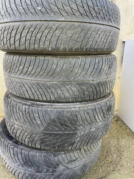 Michelin 235/50 R19 Zimska