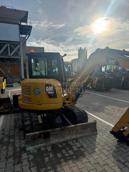 CAT 305