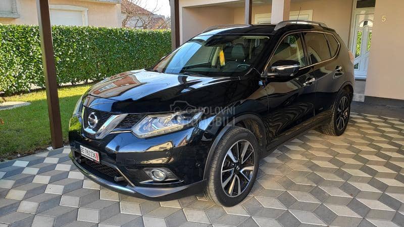 Nissan X-Trail 4x4 Tekna 7 sedista