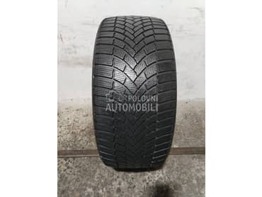Bridgestone 235/40 R19 Zimska