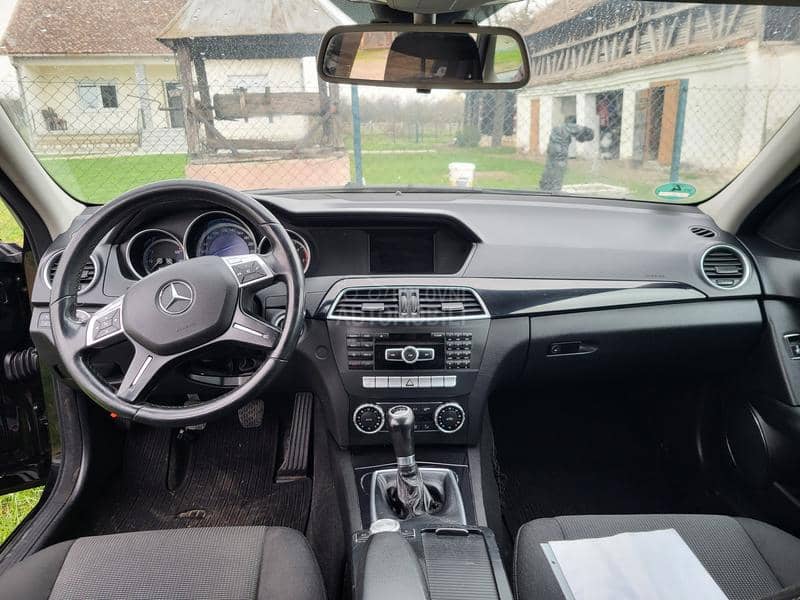 Mercedes Benz C 220 