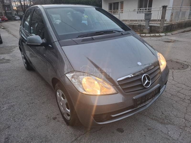 Mercedes Benz A 160 1.5 B E N Z I N