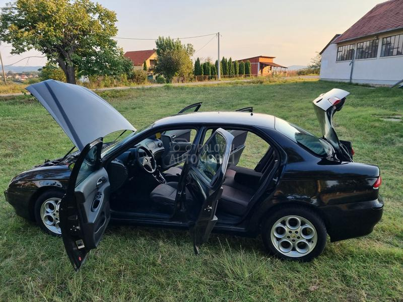 Alfa Romeo 156 1.9 jtd sedan