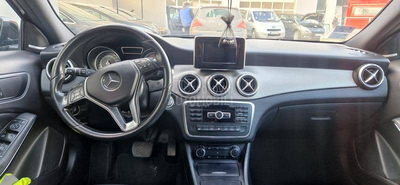 Mercedes Benz GLA 220 220CDI