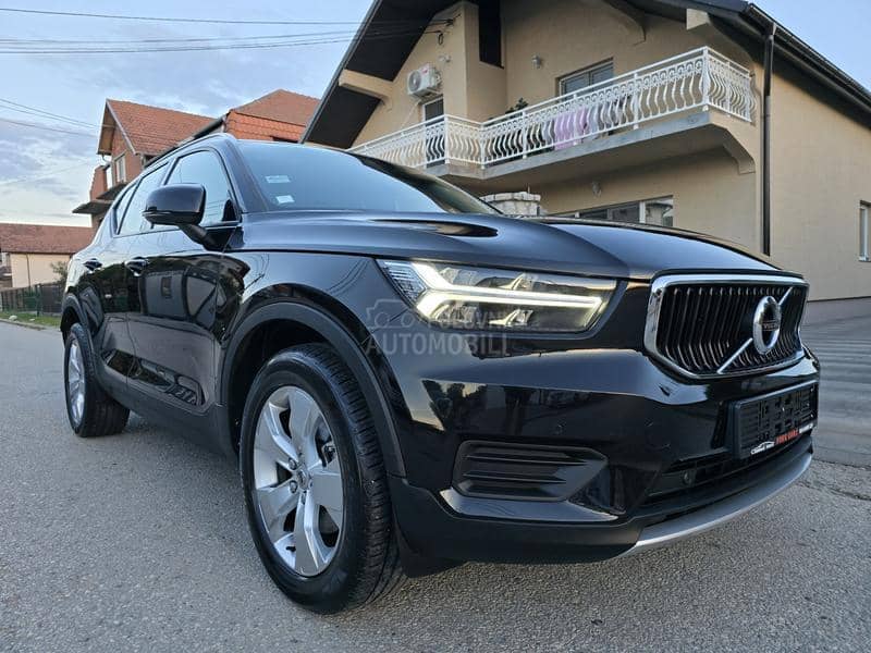 Volvo XC40 2.0 D4 momentum