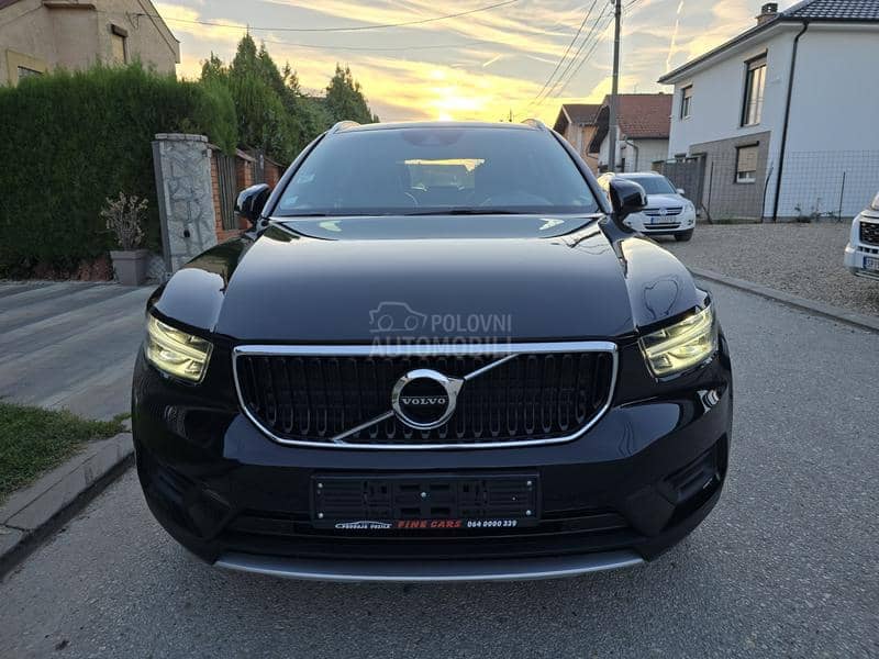 Volvo XC40 2.0 D4 momentum