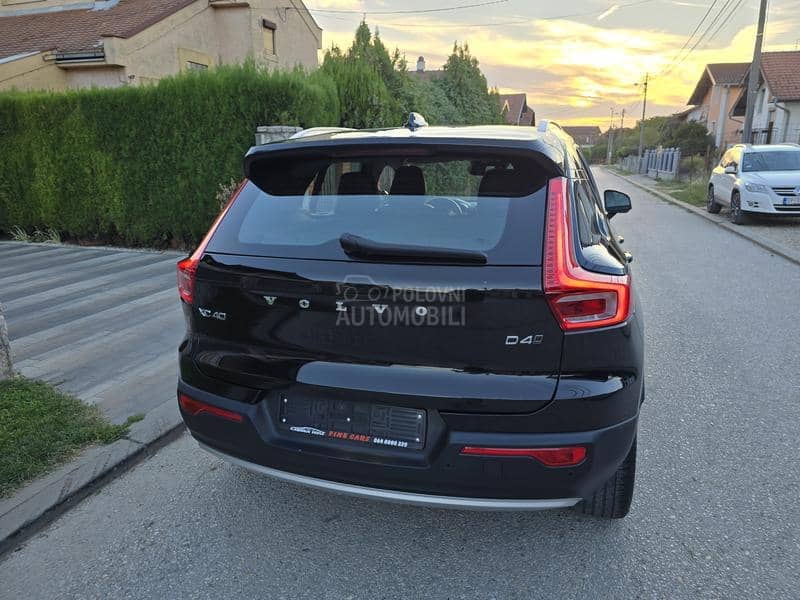 Volvo XC40 2.0 D4 momentum