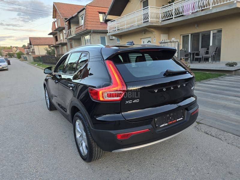 Volvo XC40 2.0 D4 momentum