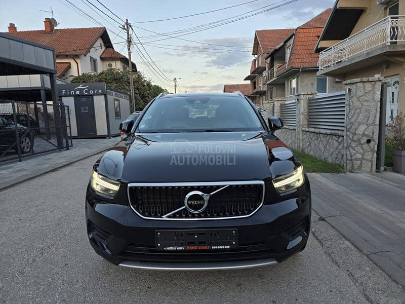 Volvo XC40 2.0 D4 momentum