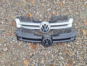 Maska sa znakom za Volkswagen Golf 5 od 2003. do 2008. god.