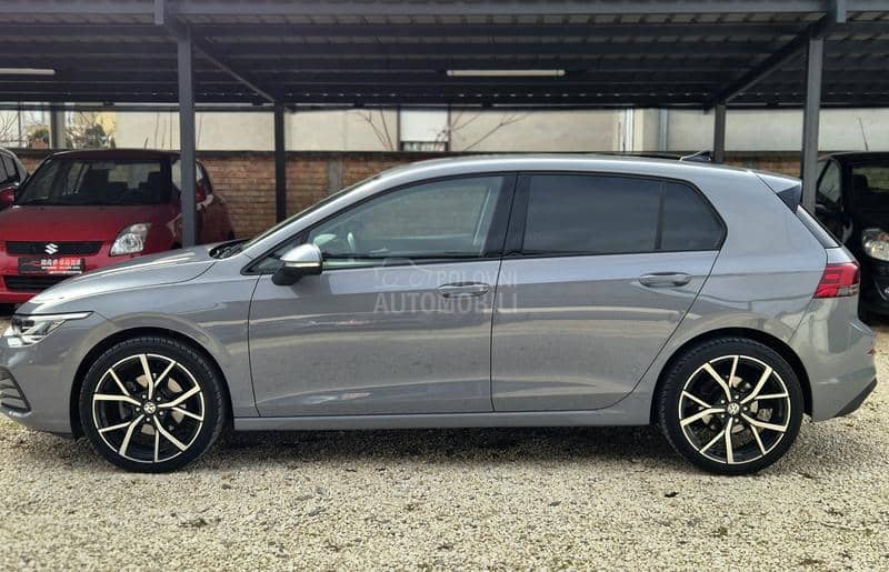 Volkswagen Golf 8 1.5 metan DSG