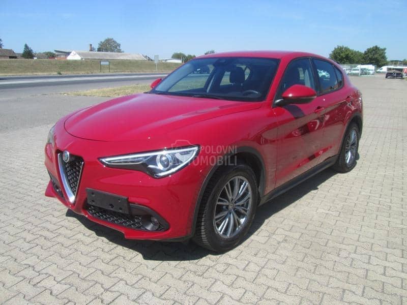 Alfa Romeo Stelvio 2.2t Business Q4