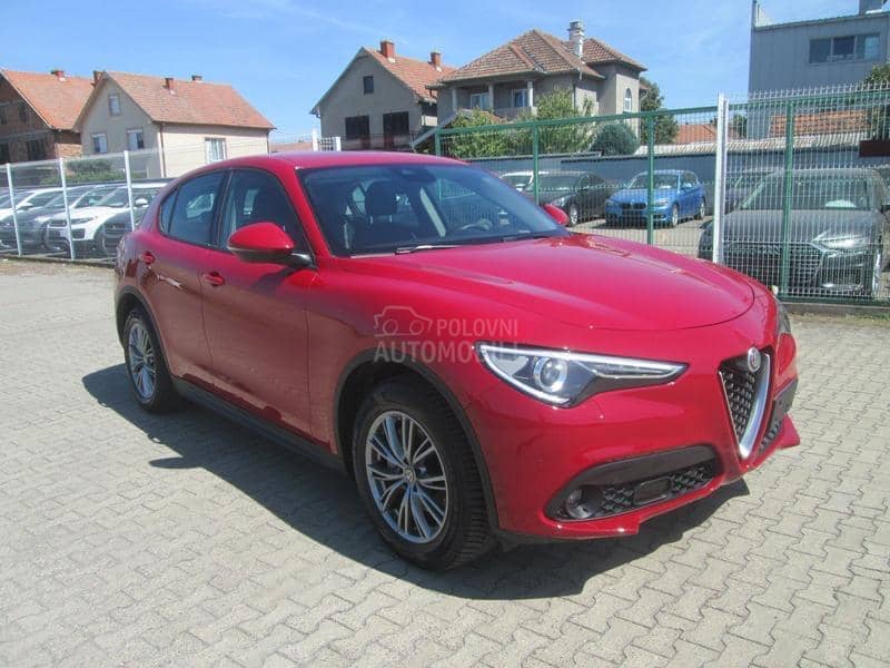 Alfa Romeo Stelvio 2.2t Business Q4