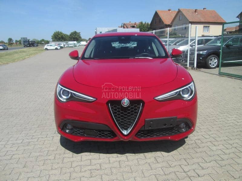 Alfa Romeo Stelvio 2.2t Business Q4